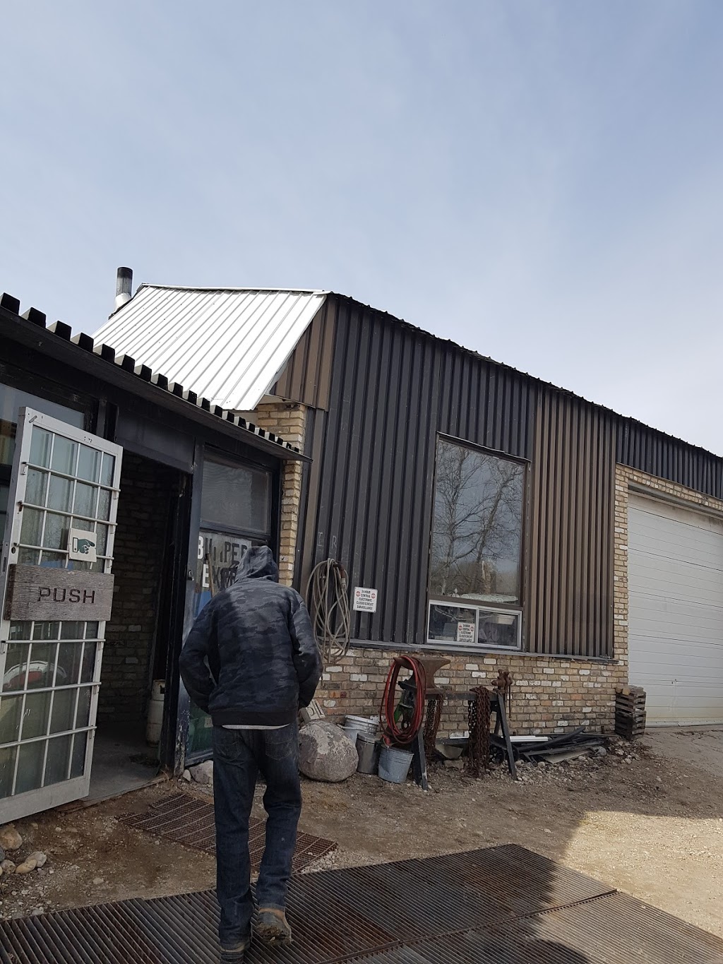 Johns Used Car Parts | Hazelridge, MB R0E 0Y0, Canada | Phone: (204) 999-3067