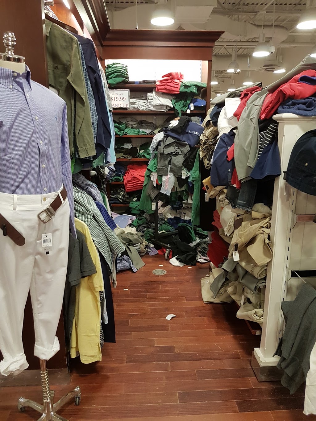 Polo Ralph Lauren Factory Store | 13850 Steeles Ave Ste 118, Halton Hills, ON L7G 5G2, Canada | Phone: (905) 636-7478