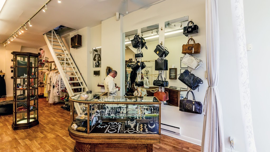 The Cats Meow | 180 Avenue Rd, Toronto, ON M5R 2J1, Canada | Phone: (647) 435-5875