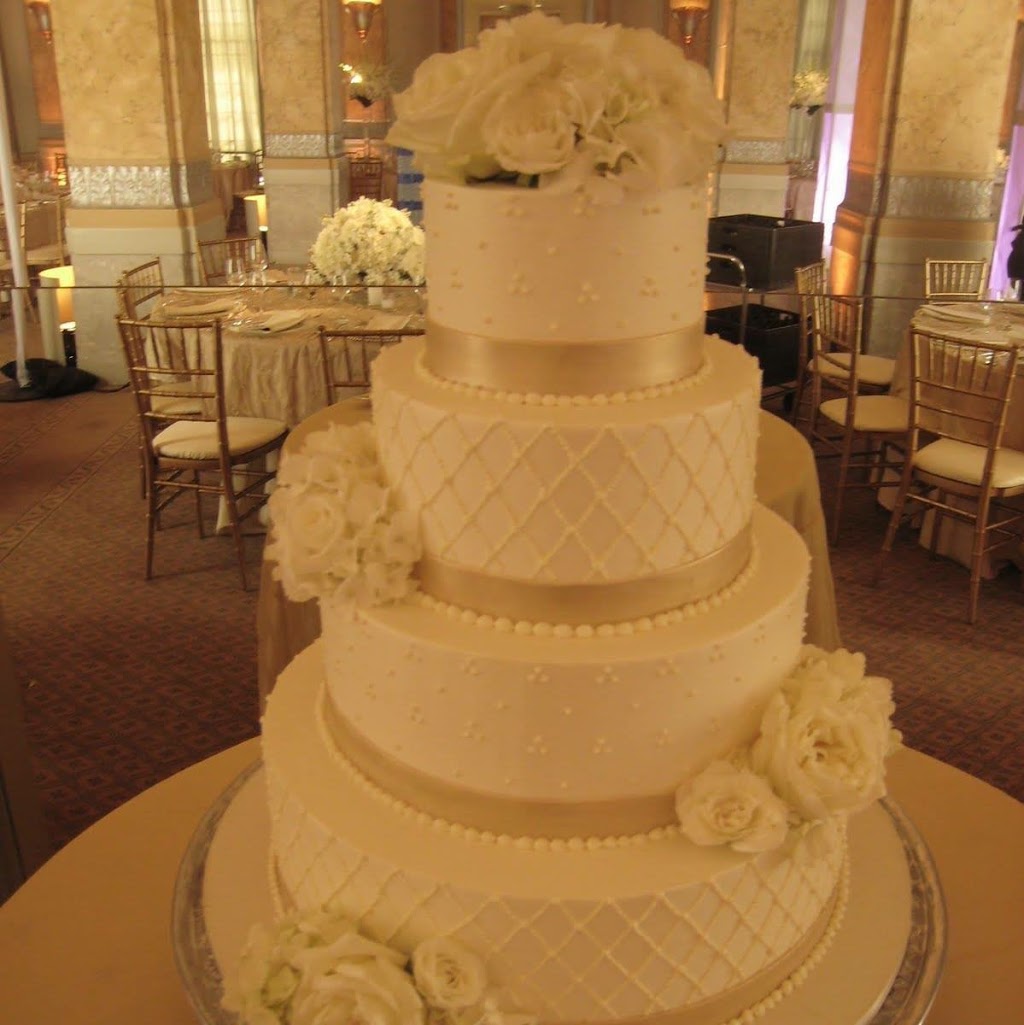 A Slice of Heaven Cakes | 26572 Harvest Dr, New Baltimore, MI 48051, USA | Phone: (810) 937-8663