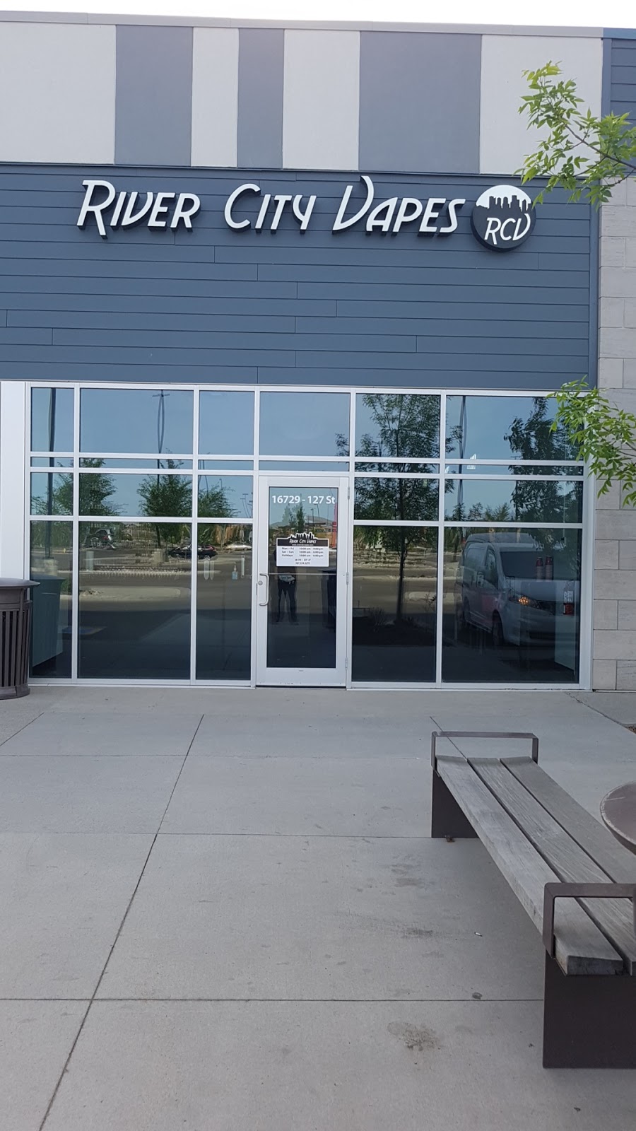 River City Vapes | 16729 127 St NW, Edmonton, AB T6V 1B1, Canada | Phone: (587) 524-8273