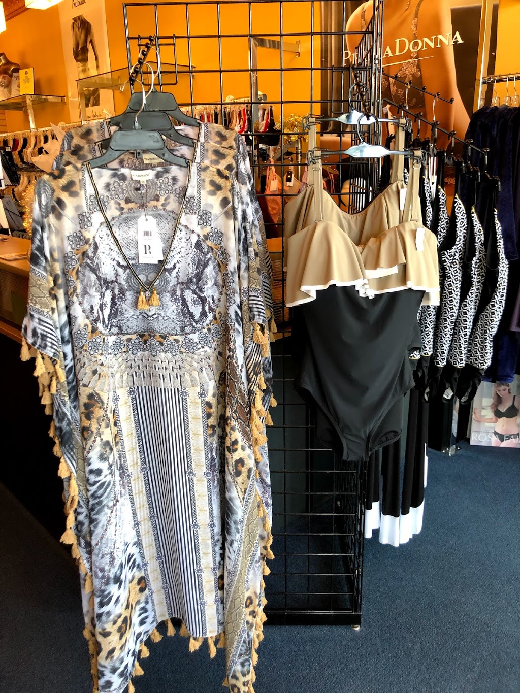 Gretas Flair Lingerie | 252 Ottawa St N, Hamilton, ON L8H 3Z7, Canada | Phone: (905) 545-9124