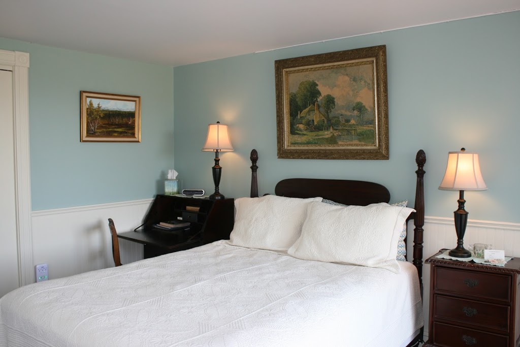 Amherst Shore Country Inn | 5091 NS-366, Amherst, NS B4H 3X9, Canada | Phone: (902) 661-4800