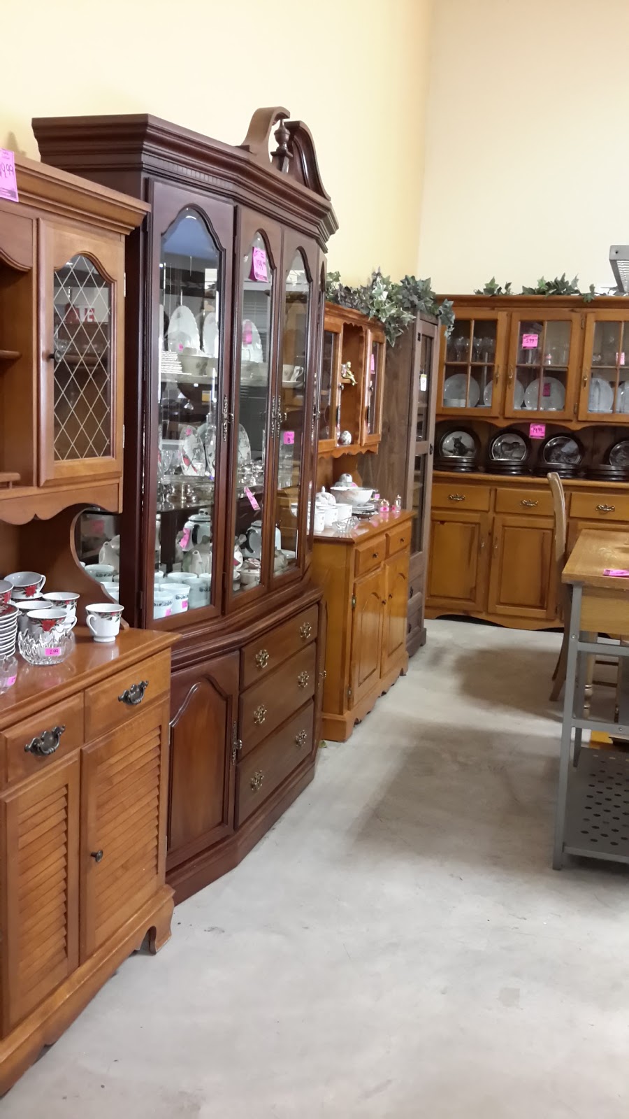 Bernies New & Used Furniture Ltd | 4108 Rte 115,, Notre-Dame, NB E4V 2J7, Canada | Phone: (506) 525-2813