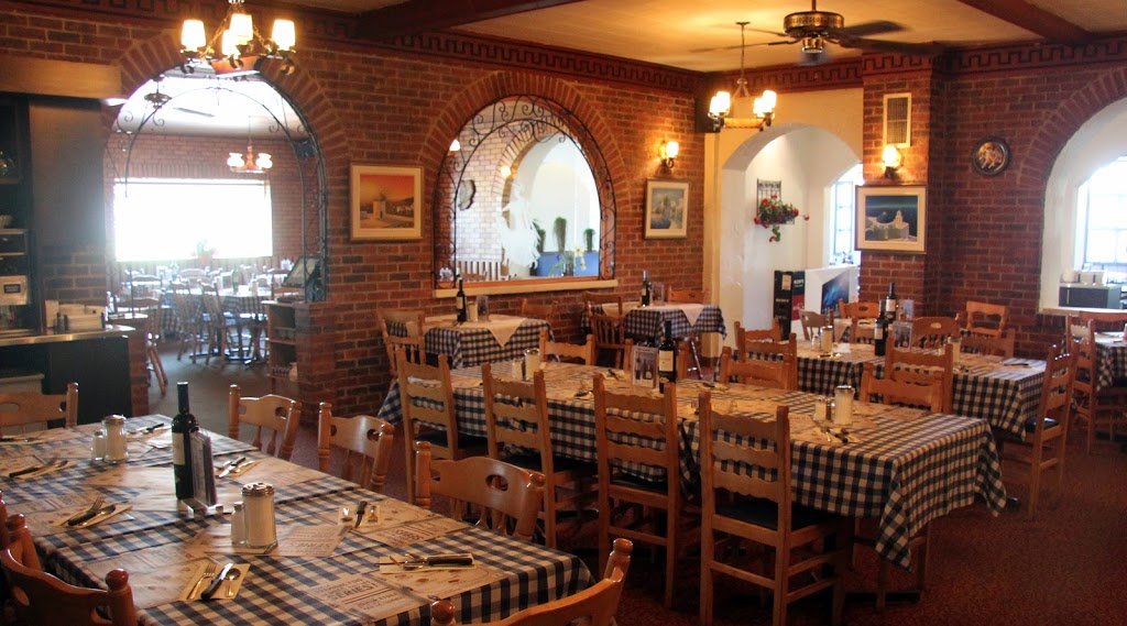 Restaurant Le Grec | 9151 Rue Notre Dame O, Trois-Rivières, QC G9B 6T2, Canada | Phone: (819) 377-2511