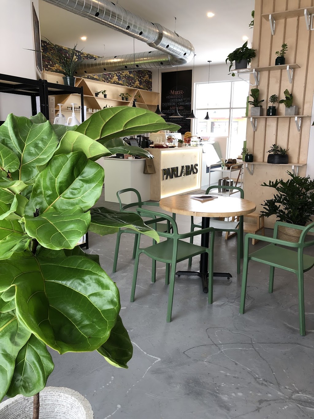 Parlabas Café | 8 Rue George-Muir, Québec, QC G2N 1N9, Canada | Phone: (418) 849-6936