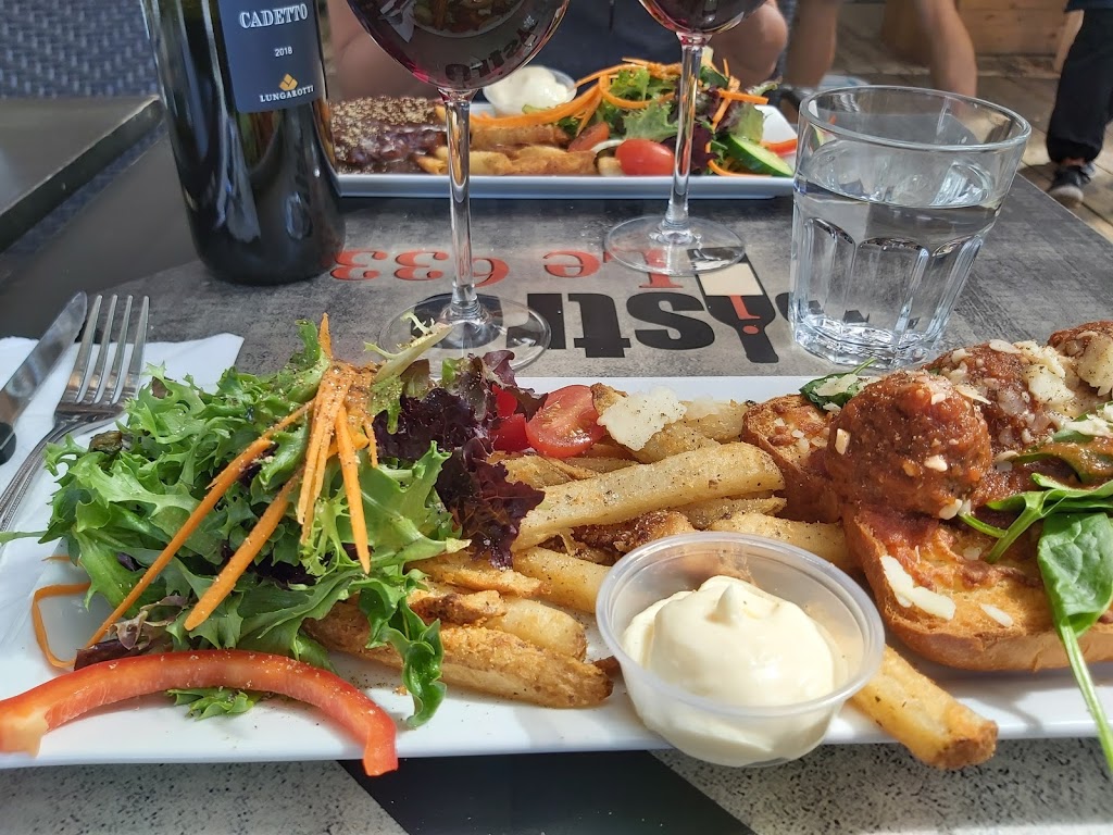 Bistro Le 633 | 633 Rue Shefford, Bromont, QC J2L 2K5, Canada | Phone: (450) 534-0633