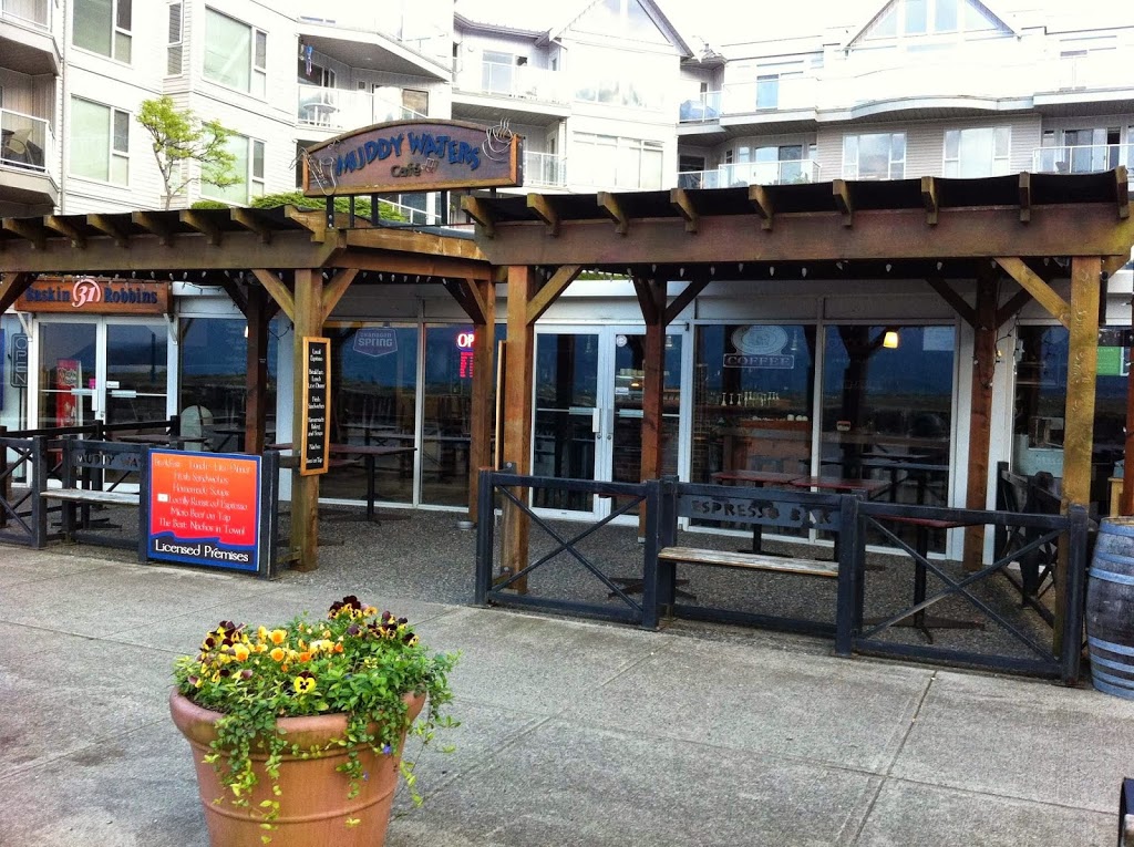 Muddy Waters Cafe | 328 Esplanade Ave, Harrison Hot Springs, BC V0M 1K0, Canada | Phone: (604) 796-5563