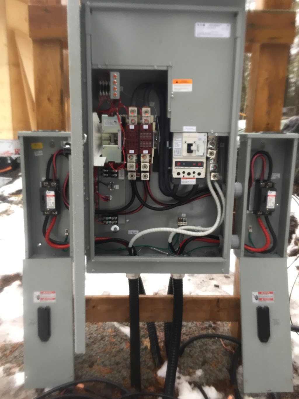 S.E. Robinson Electric | 163 Dill St, Bracebridge, ON P1L 1E5, Canada | Phone: (705) 706-1570