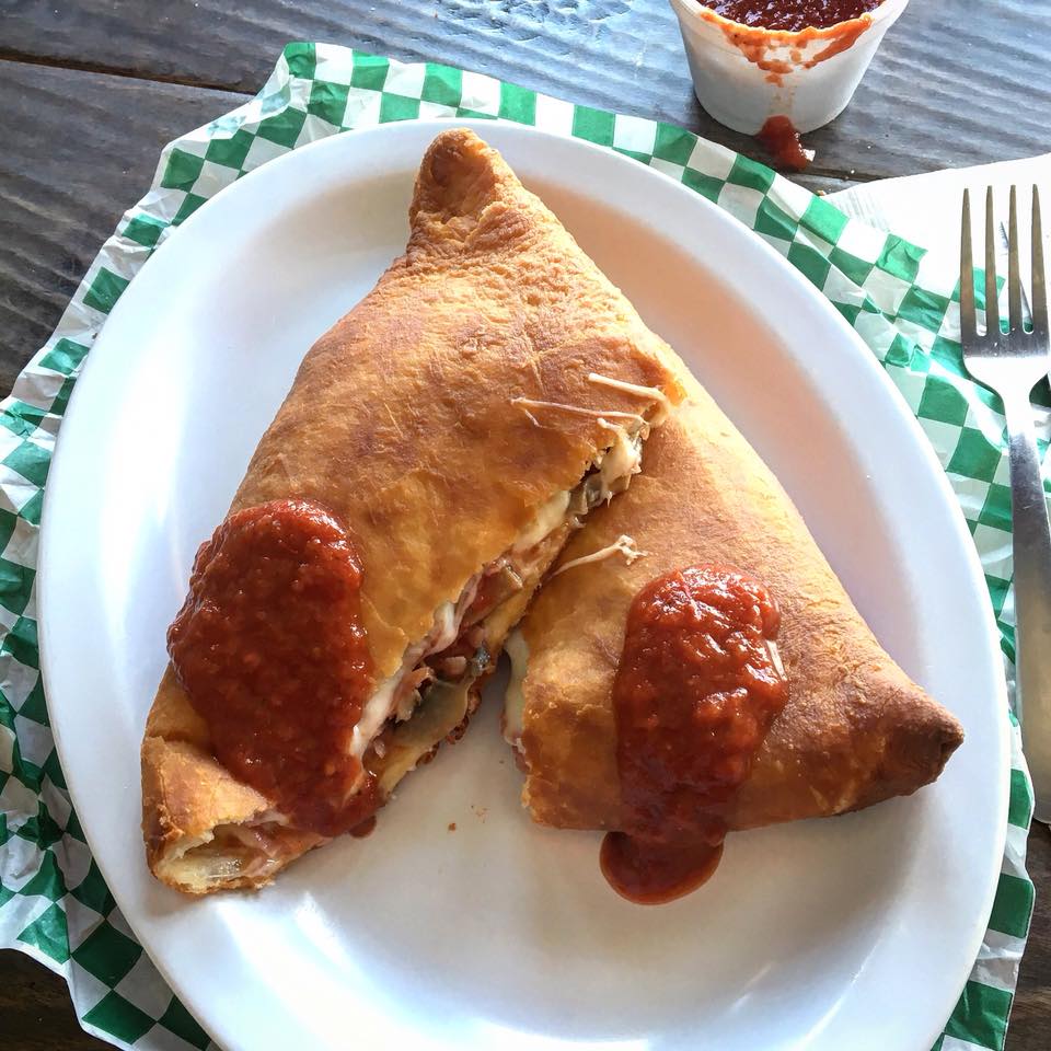 Sissios Pizza | 869 Exmouth St, Sarnia, ON N7T 5R3, Canada | Phone: (519) 337-3711