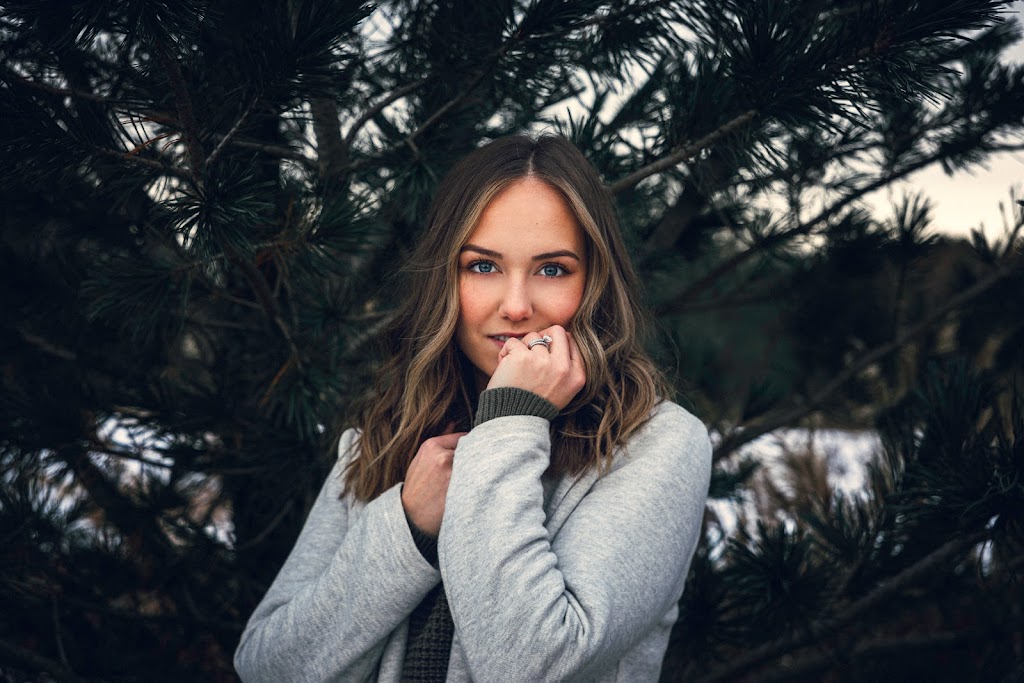 Moments By Blue Photography | 70 Dixon Ave, Toronto, ON M4L 1N6, Canada | Phone: (289) 356-7104
