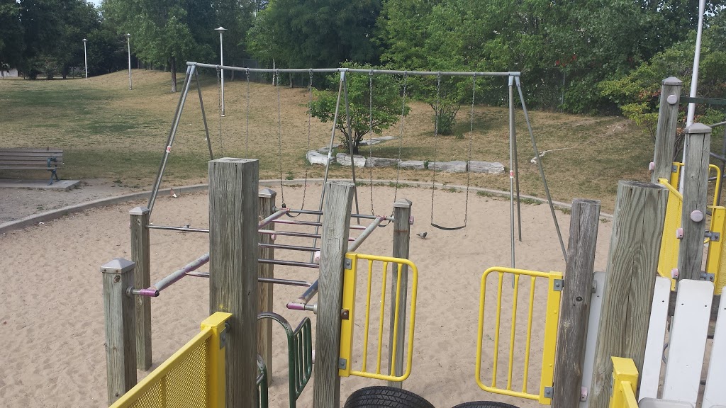 Erwin Krickhahn Park | 121 Rankin Crescent, Toronto, ON M6P 4G6, Canada | Phone: (416) 392-2489
