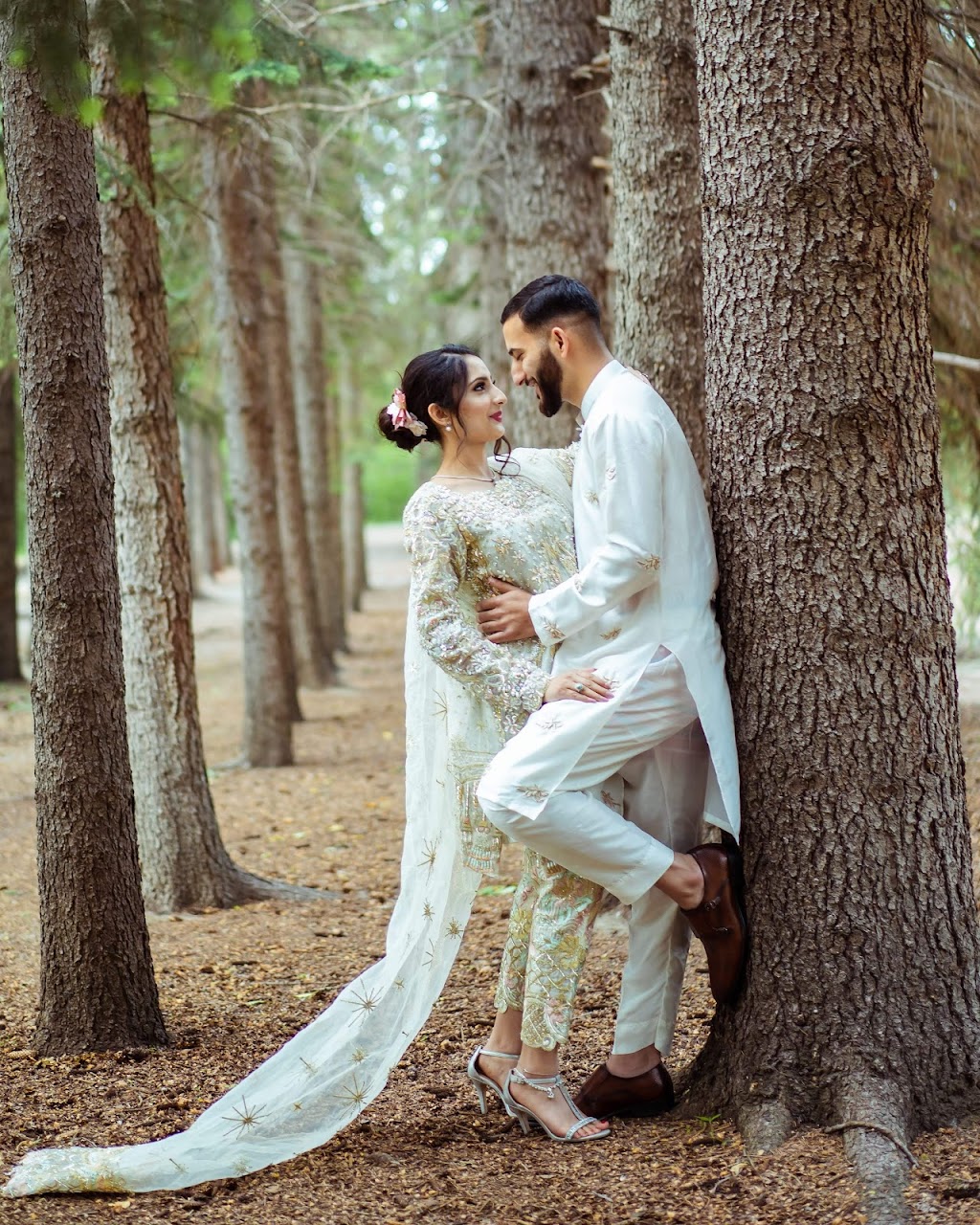 Vick Photography | 115 Red Sky Gdns, Calgary, AB T3N 1N1, Canada | Phone: (587) 897-0730