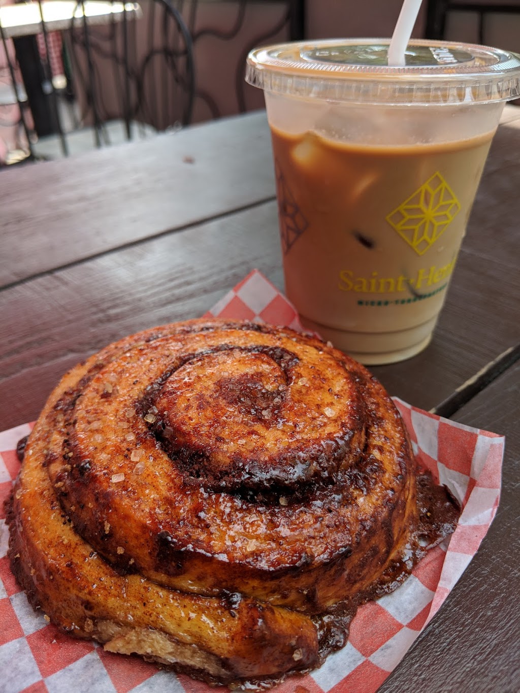 Café Saint-Henri (Verdun) | 4150 Rue Wellington, Verdun, QC H4G 1V7, Canada | Phone: (514) 846-9318