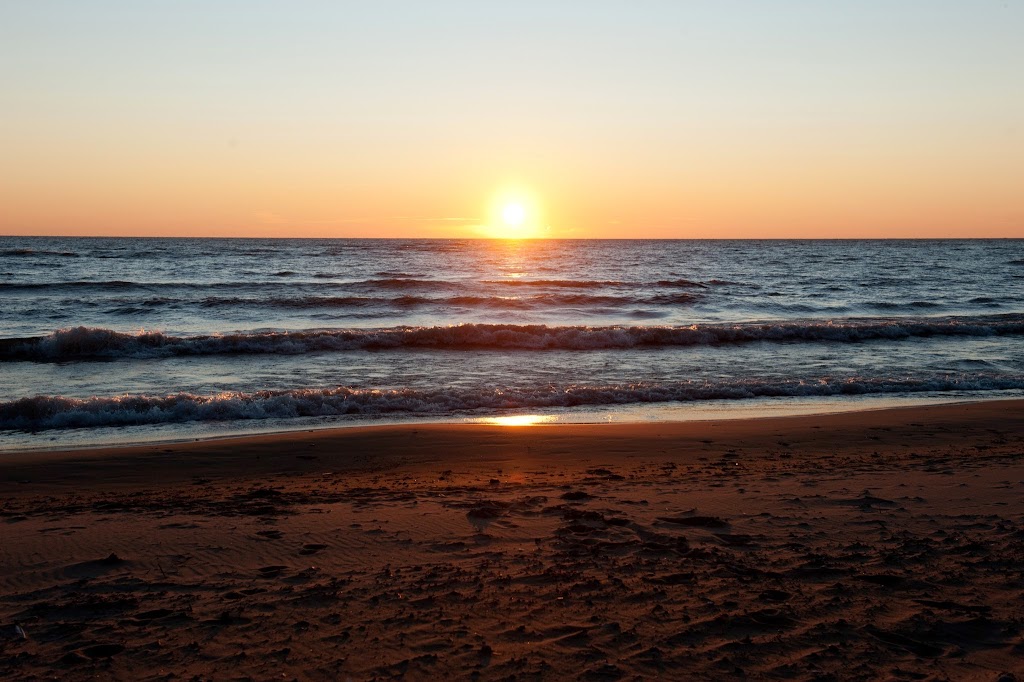 Brentwood on the Beach | 33937 Moore Ct, Zurich, ON N0M 2T0, Canada | Phone: (519) 236-7137