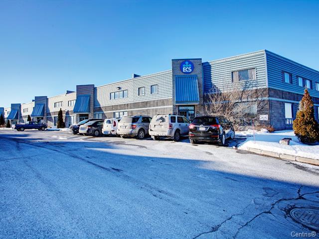 Rovena Pistoli | Courtier immobilier RE/MAX | 2820 Boul Saint-Martin Est bureau 201, Laval, QC H7E 5A1, Canada | Phone: (514) 910-4128