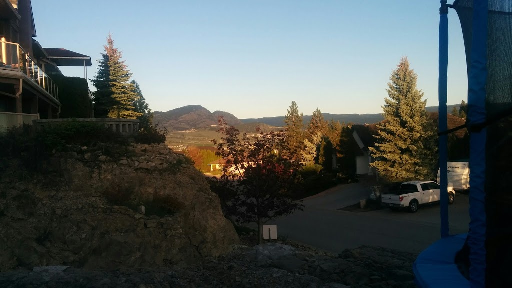 Summit Park | 2280 Summit Dr, Kelowna, BC V1V 1N6, Canada