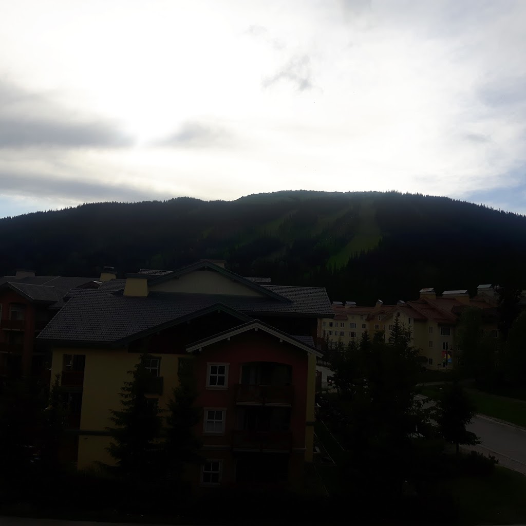Kookaburra Lodge | 3270 Creekside Way, Sun Peaks, BC V0E 5N0, Canada | Phone: (250) 578-6969