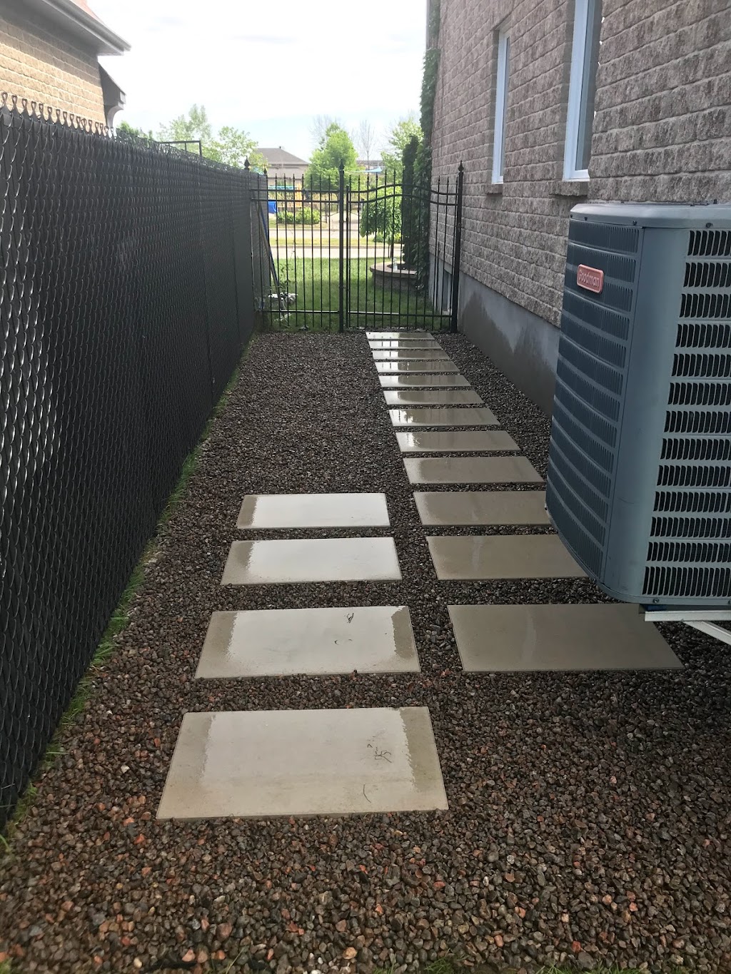 Paysagement PAVPRO | 4470 Bd Dagenais O, Laval, QC H7R 1L5, Canada | Phone: (450) 232-6644