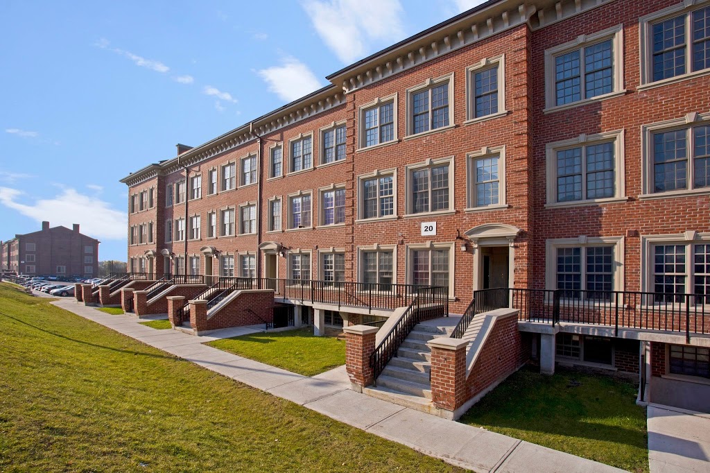 West Village Townhouses | 10 Avenue of Champions, Oshawa, ON L1H 7K4, Canada | Phone: (289) 716-0600