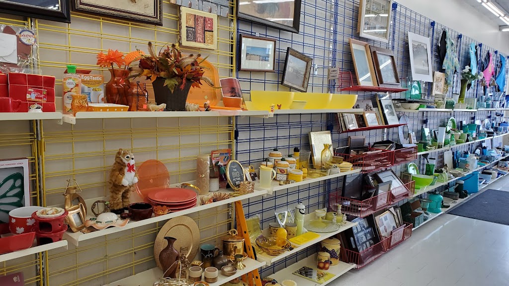 The Salvation Army Thrift Store | 118 Wyse Rd, Dartmouth, NS B3A 1N7, Canada | Phone: (902) 463-3500