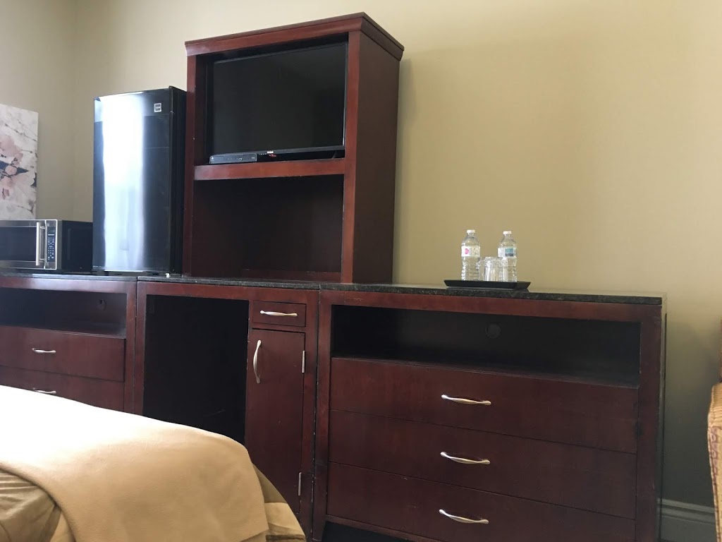 Whitefish Corporate Residence | 5004 Greater Sudbury Regional Road 55, Whitefish, ON P0M 3E0, Canada | Phone: (705) 309-2135