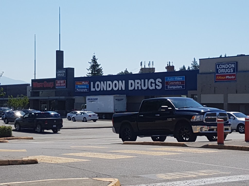 West Oaks Mall | 32700 S Fraser Way #52, Abbotsford, BC V2T 4M5, Canada | Phone: (604) 859-6741