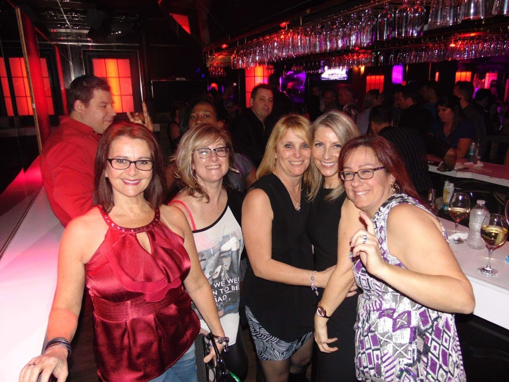 Le Lovers Nightclub | 8245 Boulevard Taschereau local a16, Brossard, QC J4Y 1A4, Canada | Phone: (450) 445-2525