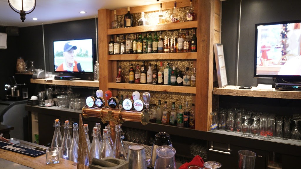 Restaurant Le Côte - Resto, Bar et Traiteur | 12 Rue Saint-Matthieu, Beloeil, QC J3G 2W1, Canada | Phone: (450) 464-1633