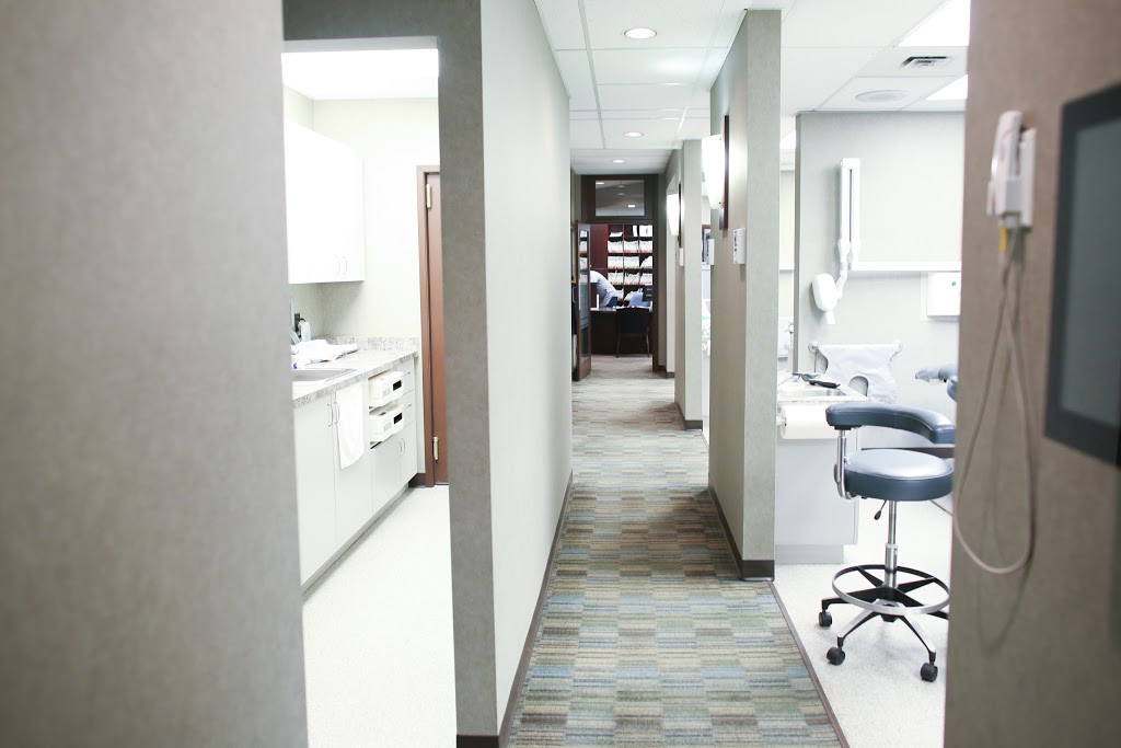Apple Dental | 13766 72 Ave #203, Surrey, BC V3W 2P4, Canada | Phone: (604) 590-2522