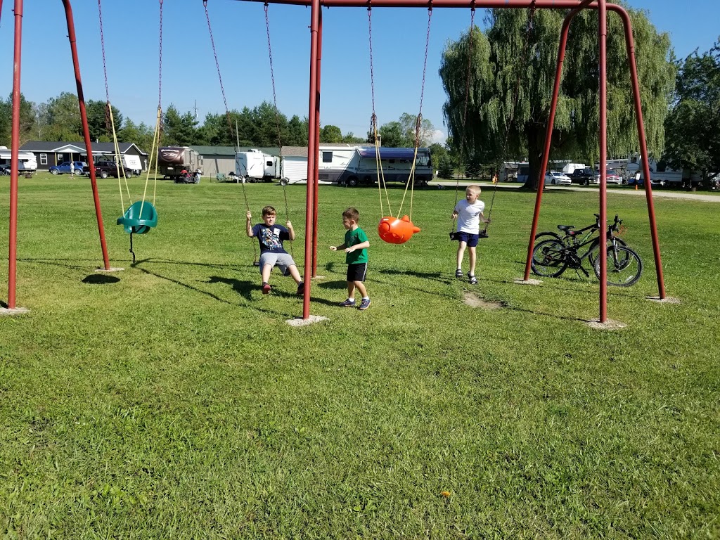 Moose Lake Campground | 134 S Range Rd, Marysville, MI 48040, USA | Phone: (810) 650-5292