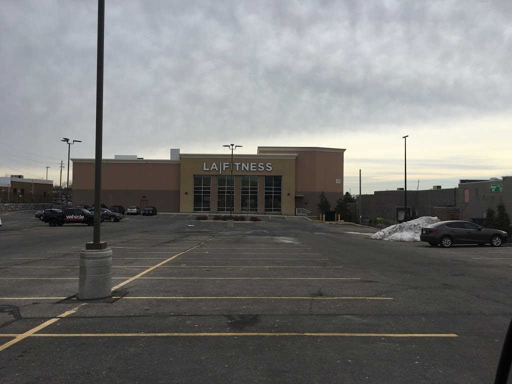 LA Fitness | 1326 Brant St, Burlington, ON L7P 1X8, Canada | Phone: (289) 812-0617
