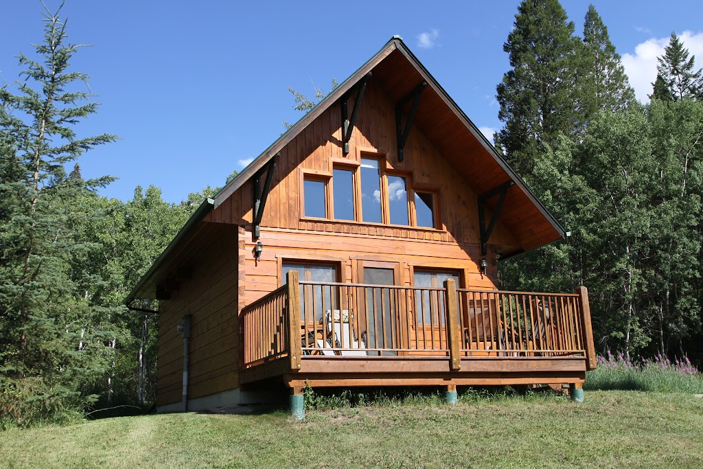Windermere Creek B&B Cabins | 1658 Windermere Loop Rd, Windermere, BC V0B 2L2, Canada | Phone: (800) 946-3942