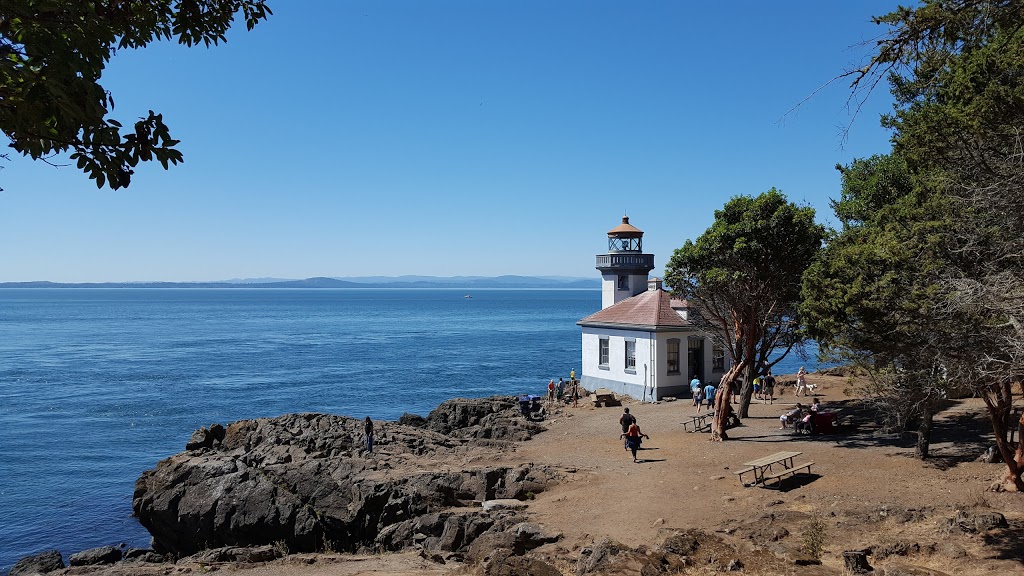 Lime Kiln Lighthouse | Lighthouse Rd, Friday Harbor, WA 98250, USA | Phone: (360) 378-2044