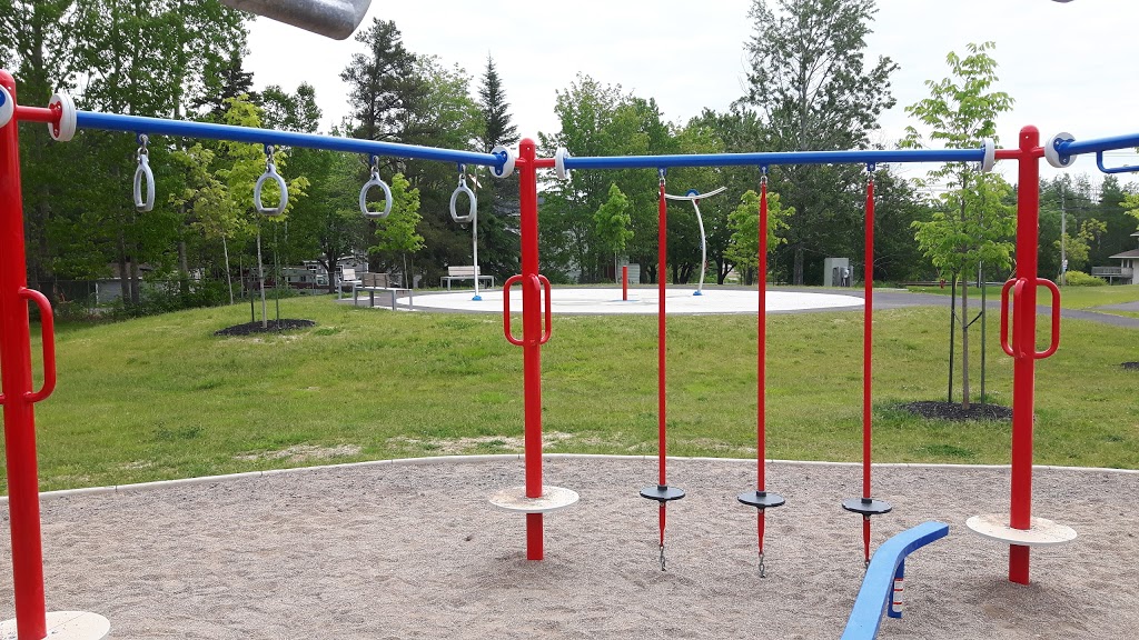 Parc Pauline Frizzell Park | 387 Salisbury Rd, Moncton, NB E1E 1B1, Canada | Phone: (506) 853-3516
