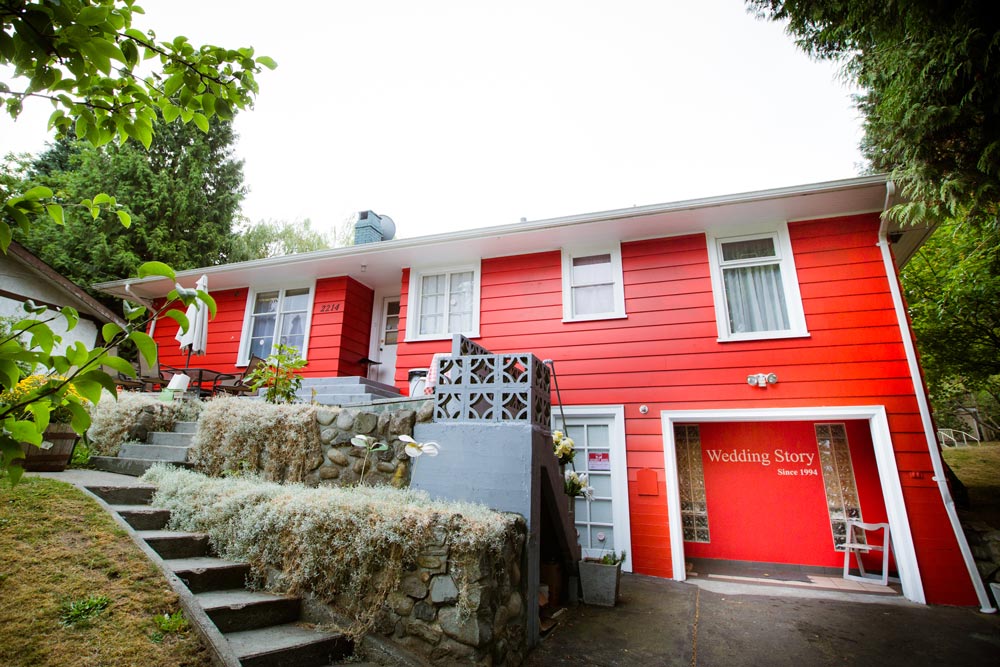 Wedding Story | 2214 Saint Johns Street, Port Moody, BC V3H 2A7, Canada | Phone: (604) 936-2140