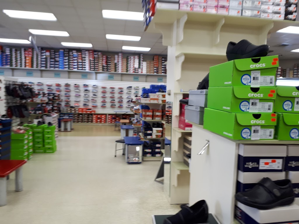 Chaussures Miracle | 564 Bd des Seigneurs, Terrebonne, QC J6W 1T4, Canada | Phone: (450) 471-1977