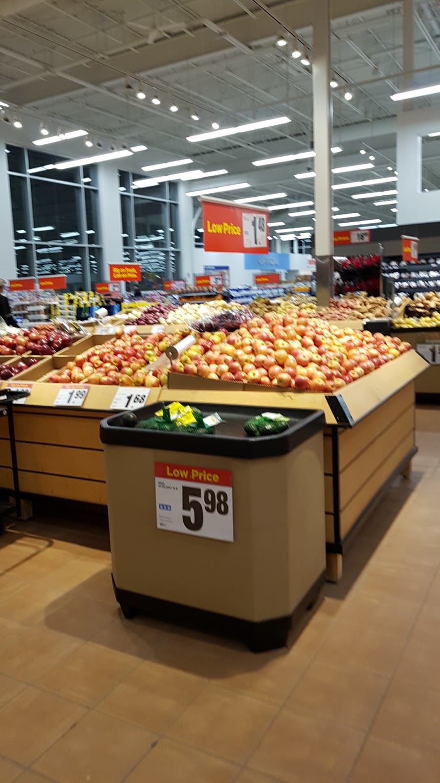 Real Canadian Superstore | 190 Richmond Rd, Ottawa, ON K1Z 6W6, Canada | Phone: (613) 722-5890