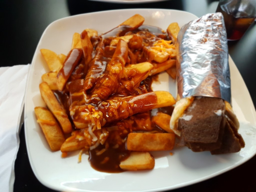 Chicago Pub & Billards | 1 Hespeler Rd, Cambridge, ON N1R 8L4, Canada | Phone: (519) 621-2222