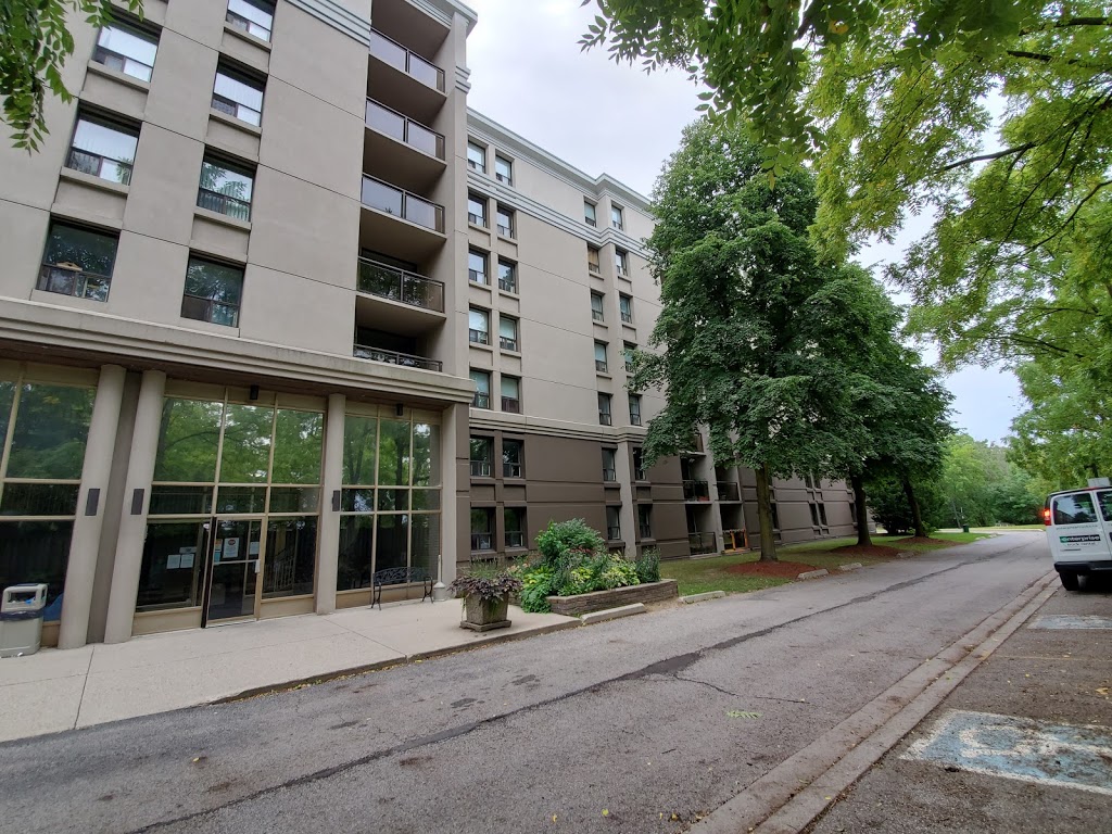Fairview Towers | 3189 King St E, Kitchener, ON N2A 1B2, Canada | Phone: (519) 893-3570