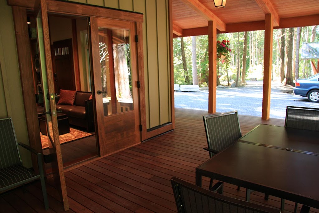Steps to the Sea Guest House | 153 Arbutus Rd, Salt Spring Island, BC V8K 1A3, Canada | Phone: (604) 626-6646