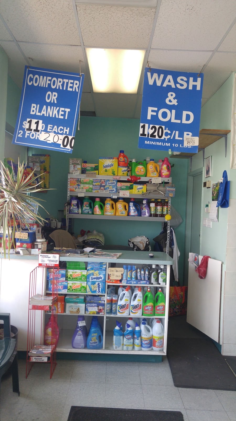 Derry Coin Laundry | 3427 Derry Rd E, Mississauga, ON L4T 4H7, Canada | Phone: (905) 677-5004