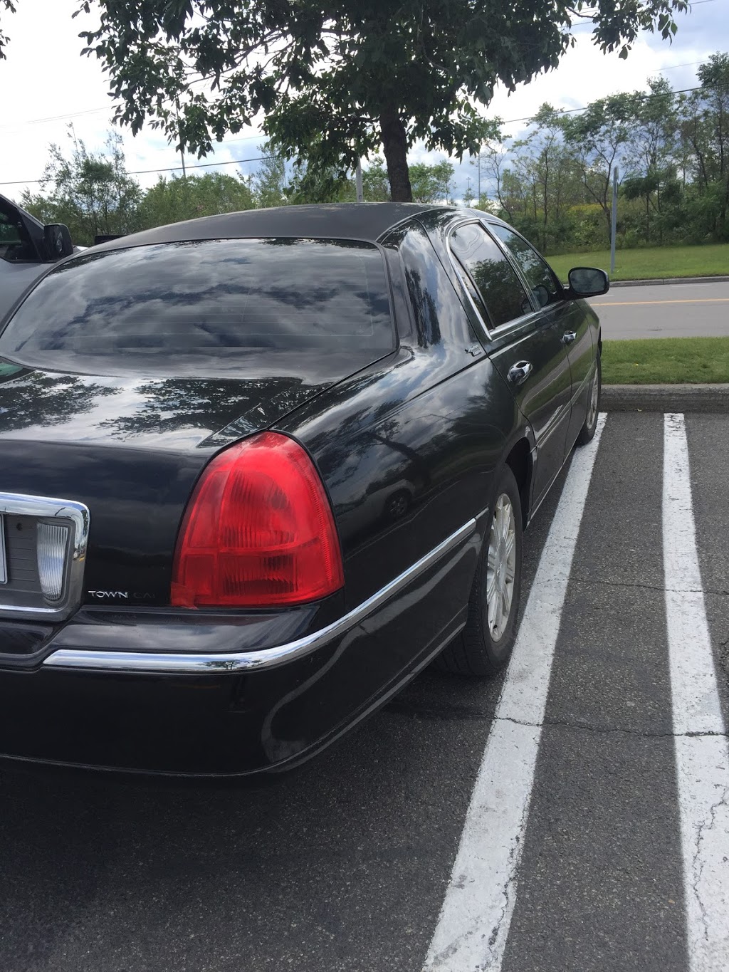 Taxi Oka Airport | 1368 Chemin dOka, Oka, QC J0N 1E0, Canada | Phone: (450) 415-5610