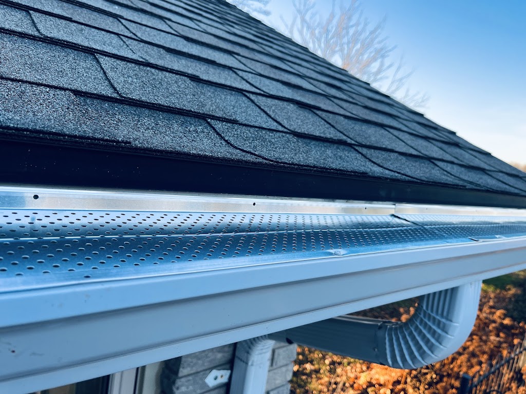 Williams siding and aluminum | 282 Chokecherry Cres, Waterloo, ON N2V 0C3, Canada | Phone: (647) 818-5685