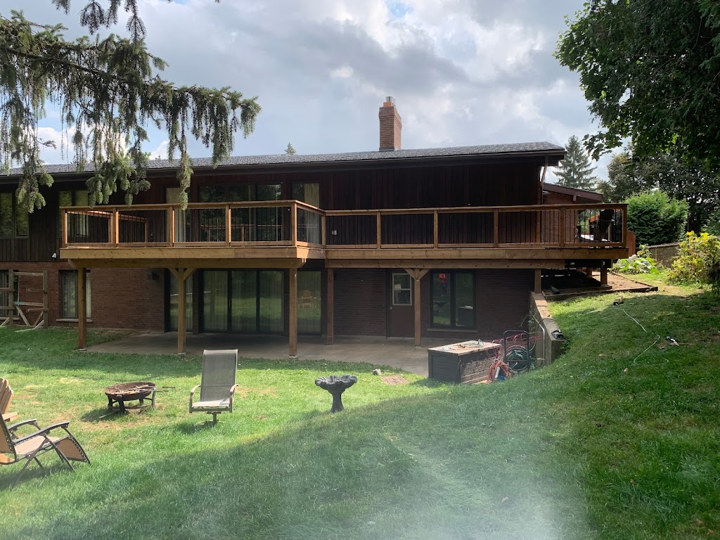 Db Fence And Deck | 23347 Adelaide Rd, Mount Brydges, ON N0L 1W0, Canada | Phone: (519) 619-3283