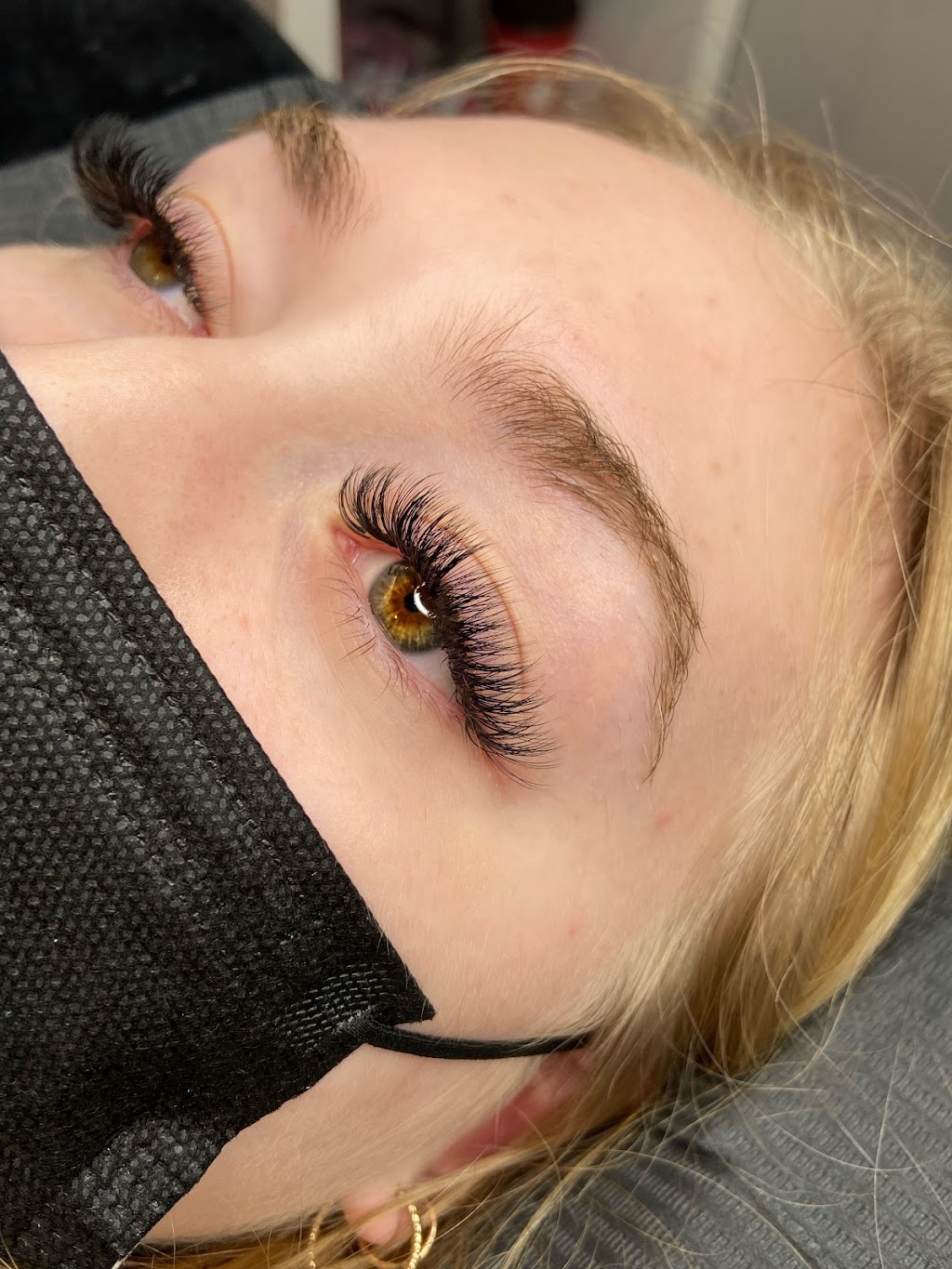 DELLUXE Beauty Bar | 7240 Wellington Rd 124, Guelph, ON N1H 6J3, Canada | Phone: (519) 710-7500