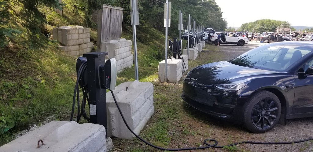Tesla Destination Charger | 671 Rue Maple, Sutton, QC J0E 2K0, Canada | Phone: (866) 538-2545