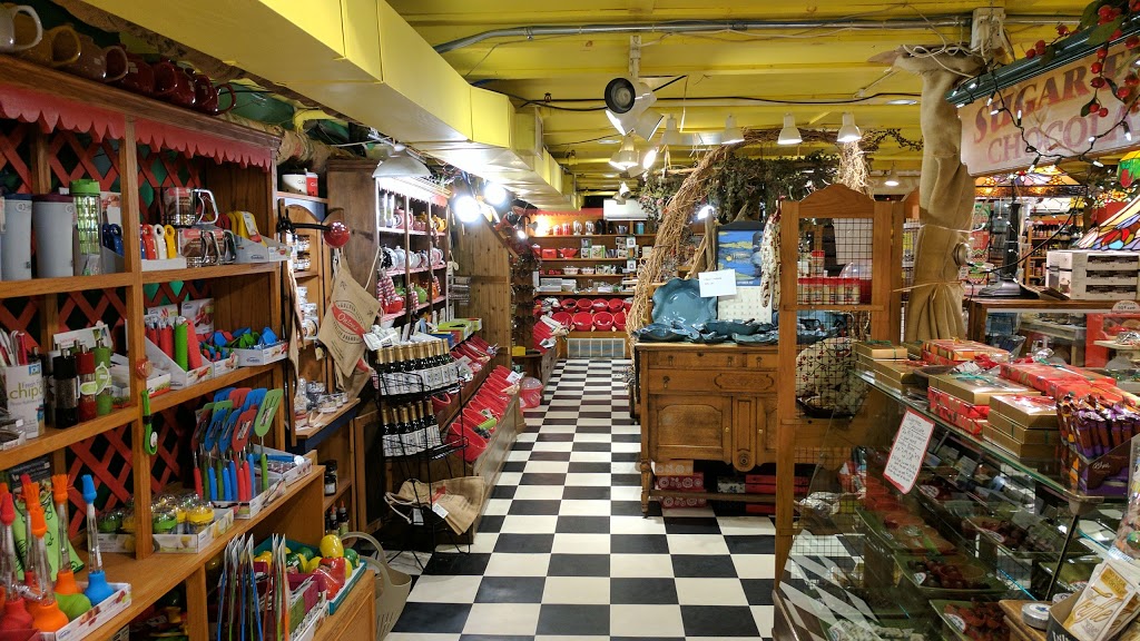 Apple Annies Gifts Crafts And Chocolate | 109 Mississaga St E, Orillia, ON L3V 1V6, Canada | Phone: (705) 326-6526