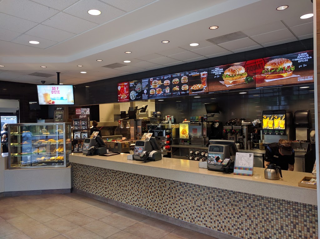McDonalds | 379 Rue Child, Coaticook, QC J1A 2B5, Canada | Phone: (819) 849-0180