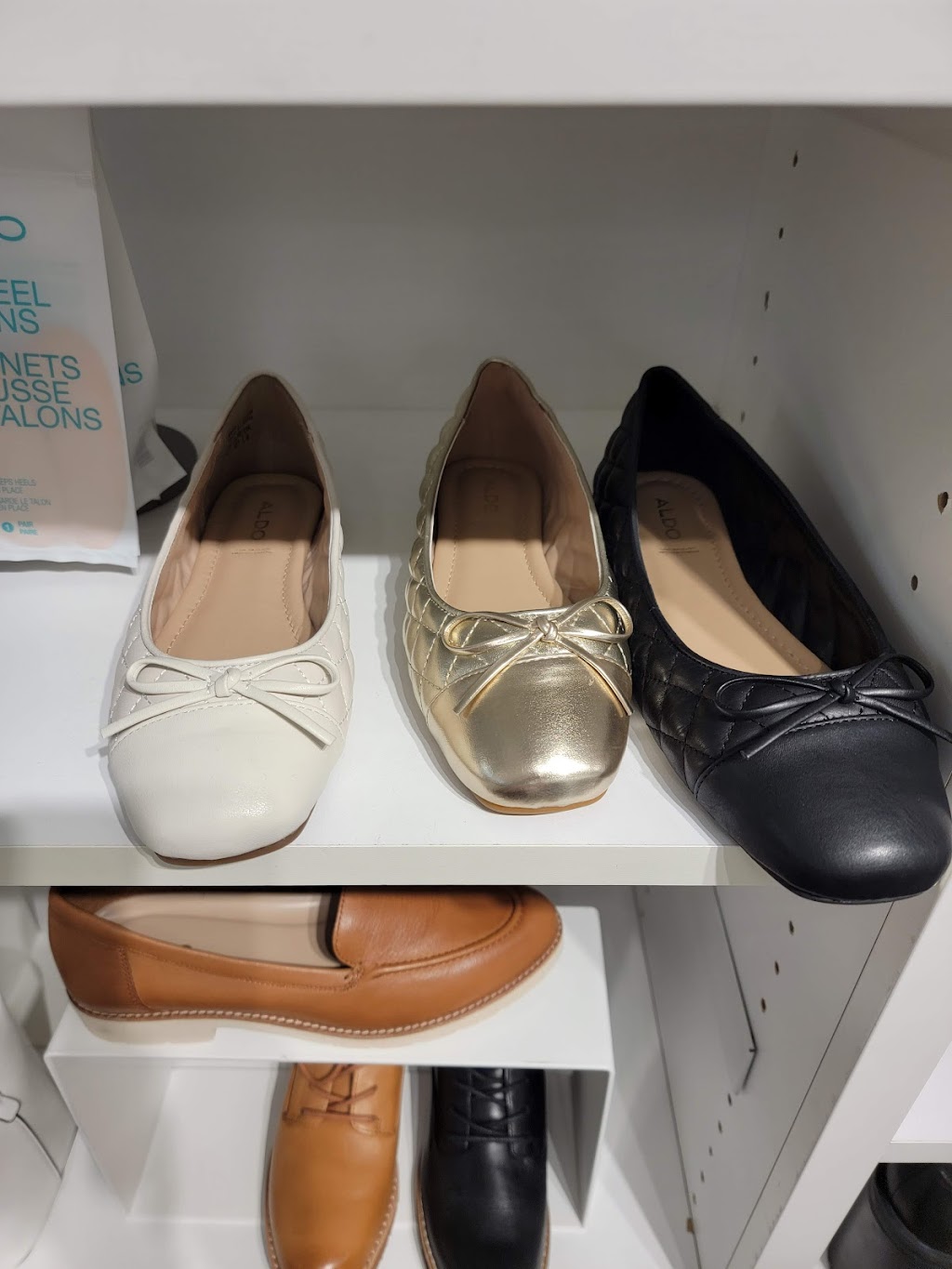 Boutique Spring | 5401 Bd des Galeries, Québec, QC G2K 1N4, Canada | Phone: (418) 623-9530